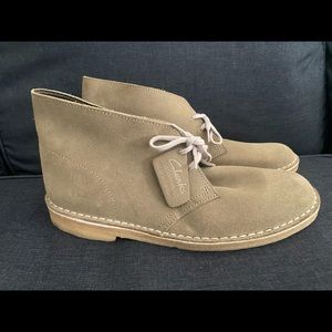 Clark’s Men’s size 10.5 desert boot